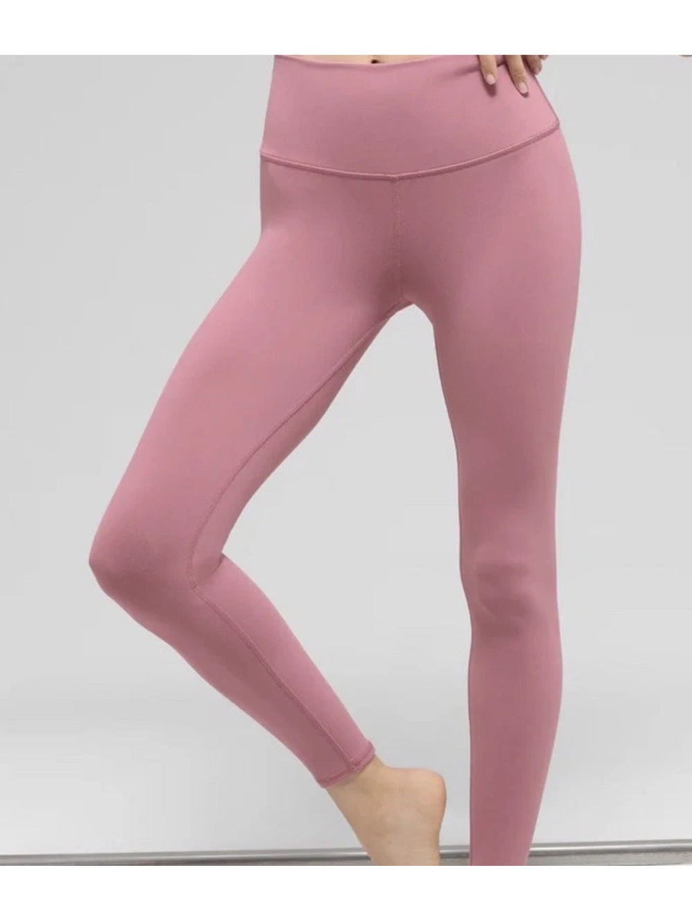 ALO Yoga 7/8 High Waisted Airbrush Leggings